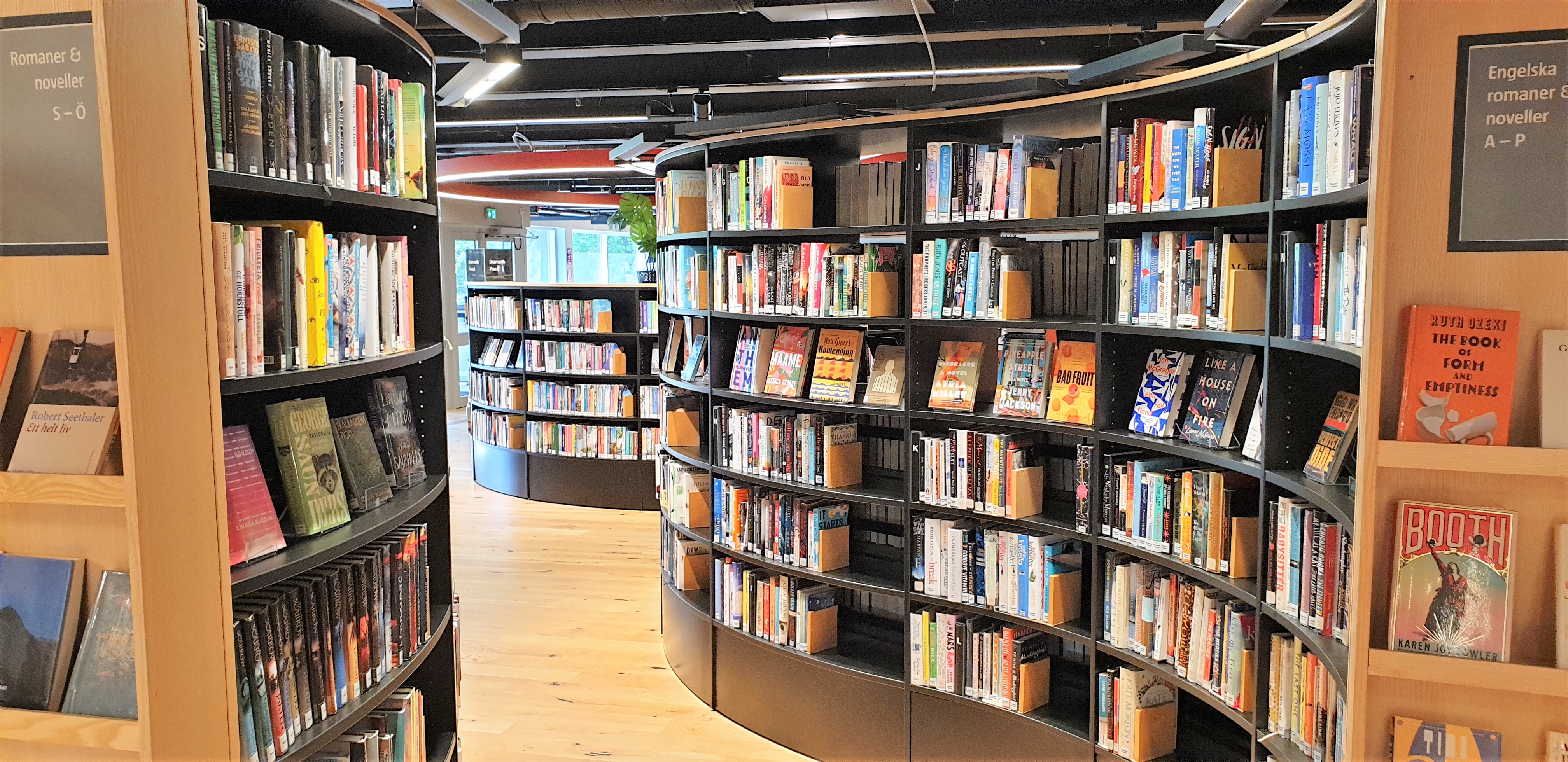 Lidingö stadsbibliotek ligger i stadshuset.